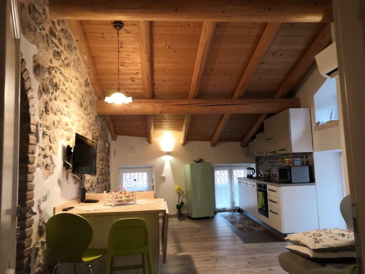 Casa Nel Borgo - Il Gufo Apartment Tremosine ภายนอก รูปภาพ